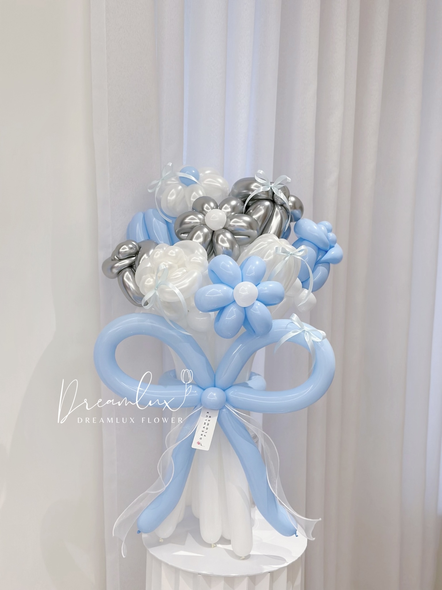 Copy of  Dreamlux flower (Logo)