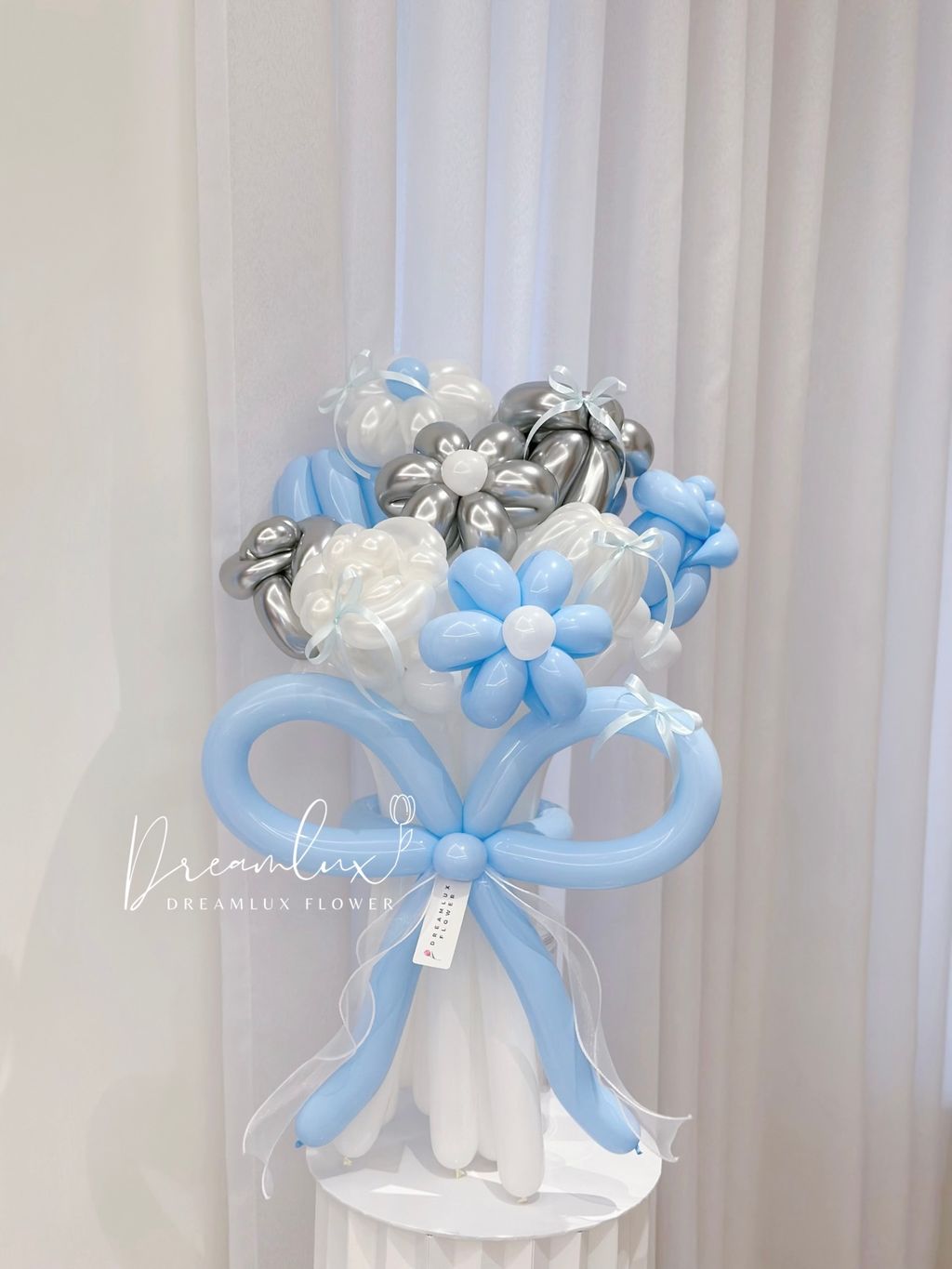 Copy of  Dreamlux flower (Logo)