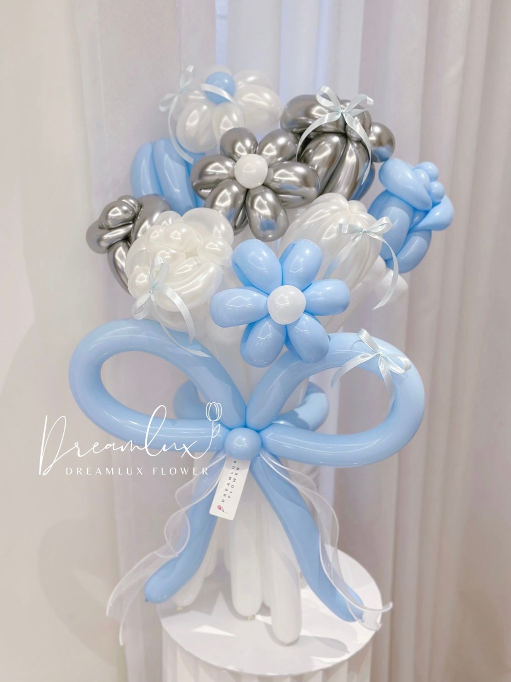 Copy of  Dreamlux flower (Logo)