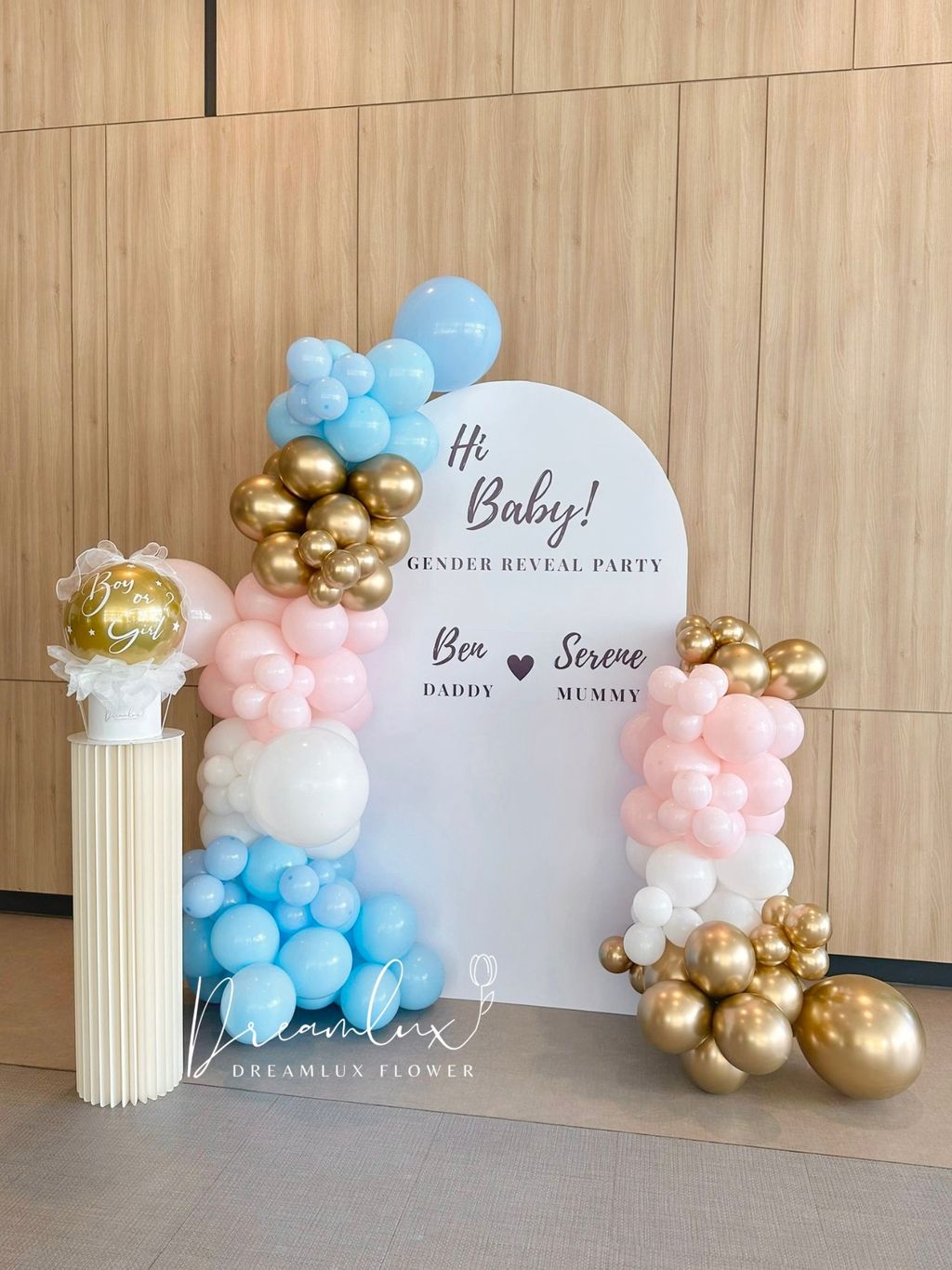 Copy of  Dreamlux flower (Logo)