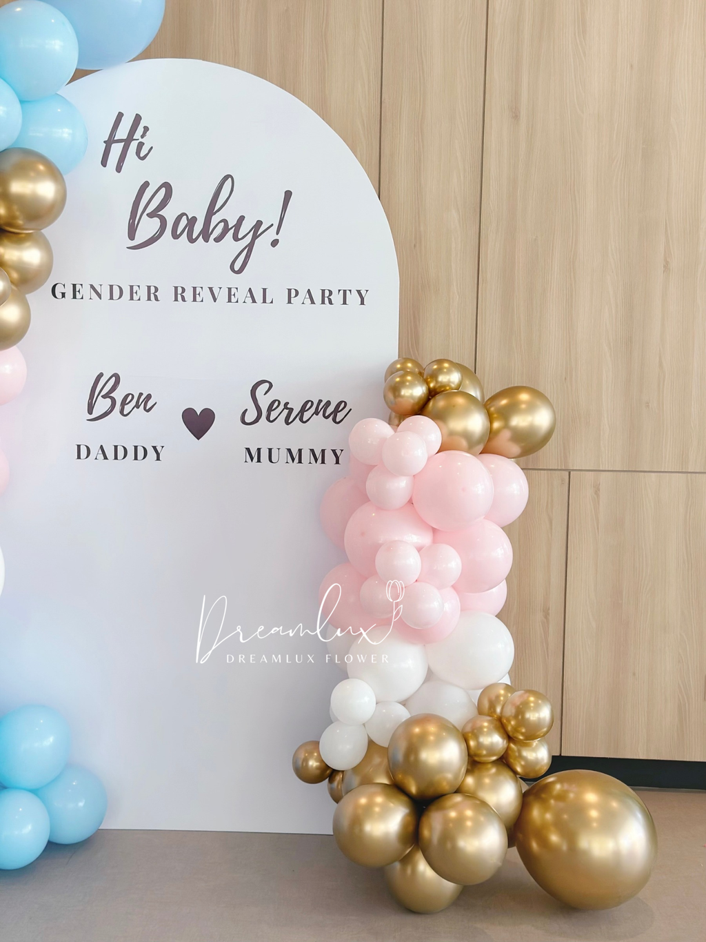 Copy of  Dreamlux flower (Logo)