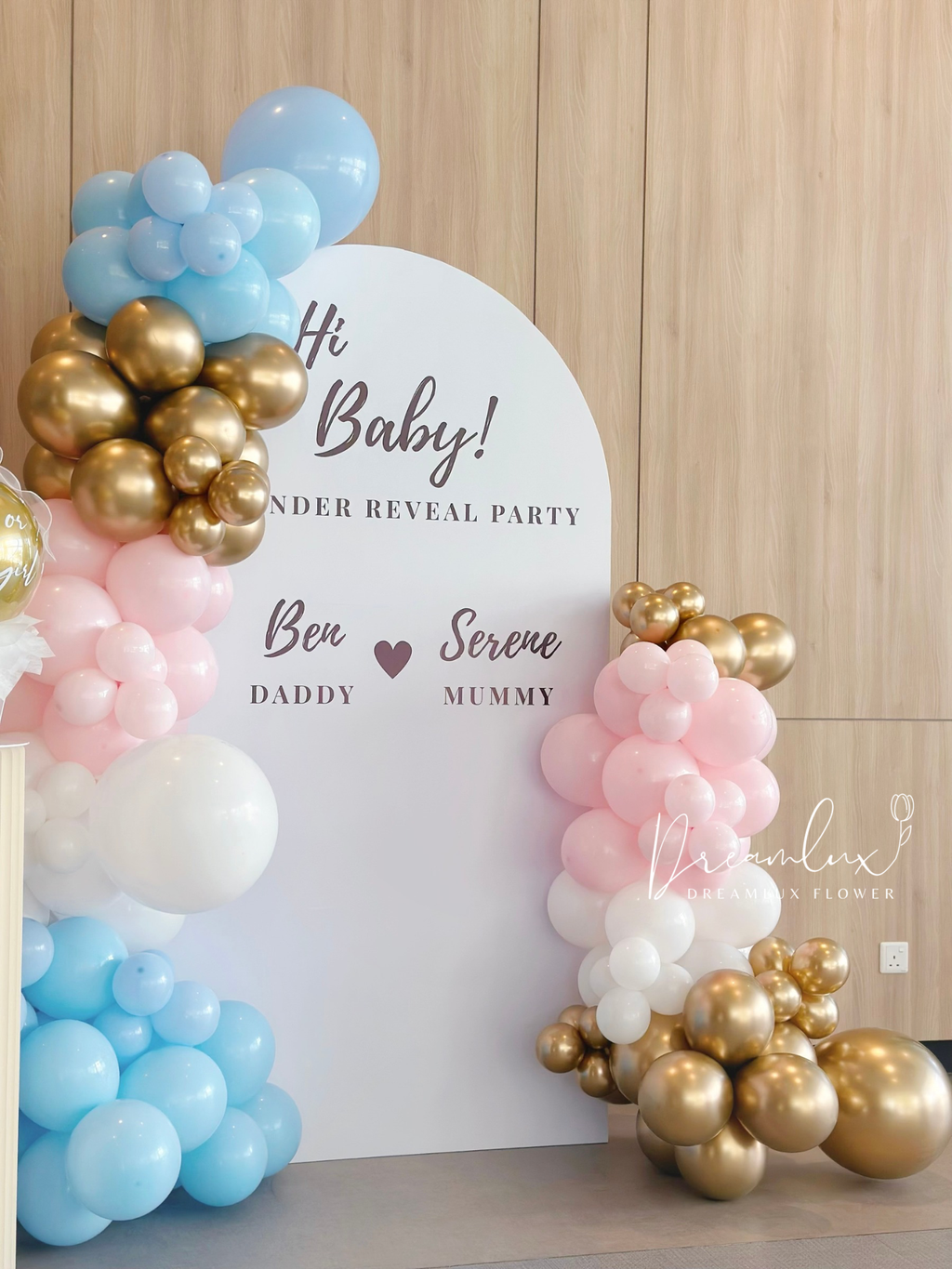 Copy of  Dreamlux flower (Logo)