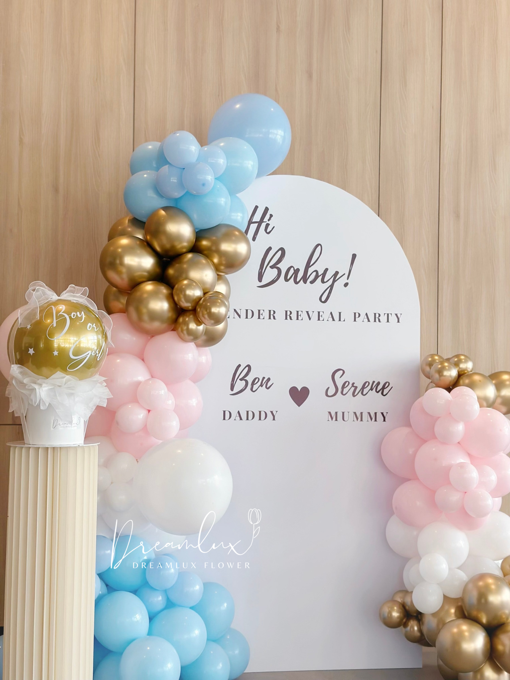 Copy of  Dreamlux flower (Logo)