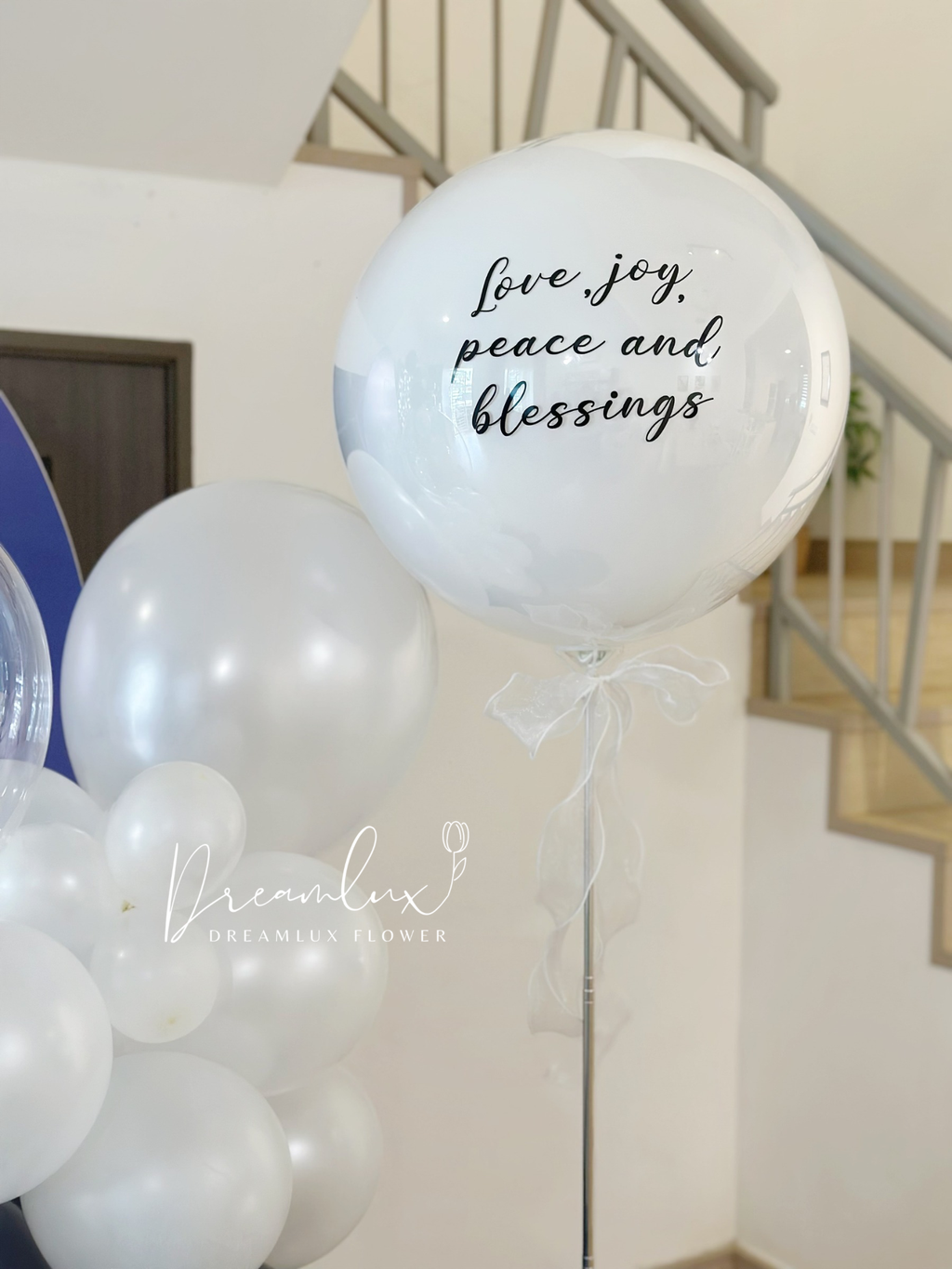 Copy of  Dreamlux flower (Logo)