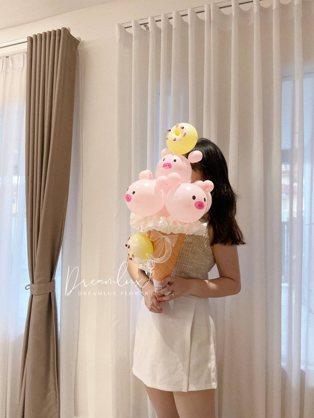 Copy of  Dreamlux flower (Logo)