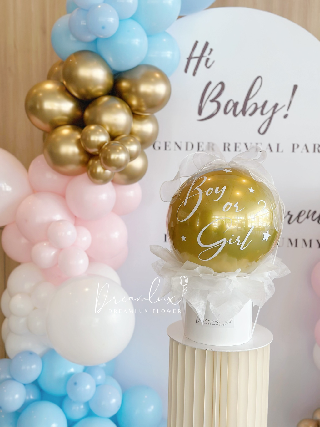 Copy of  Dreamlux flower (Logo)