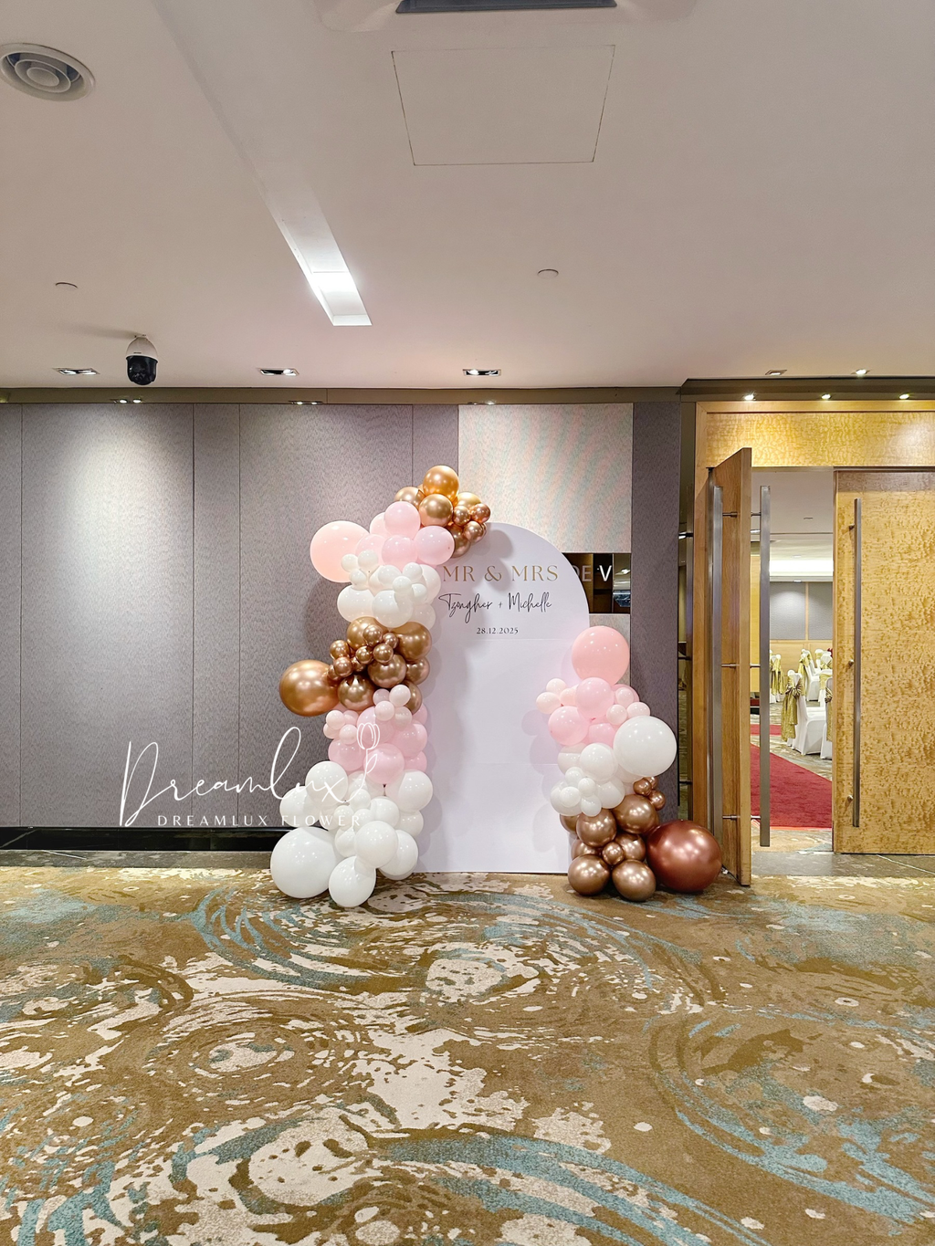 Copy of  Dreamlux flower (Logo)