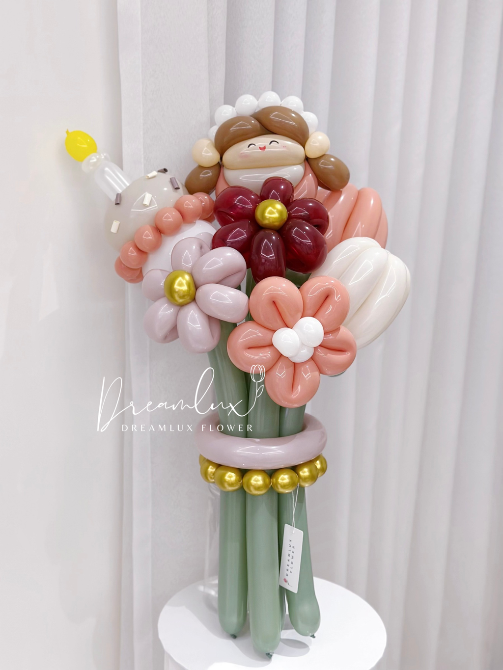 Copy of  Dreamlux flower (Logo)