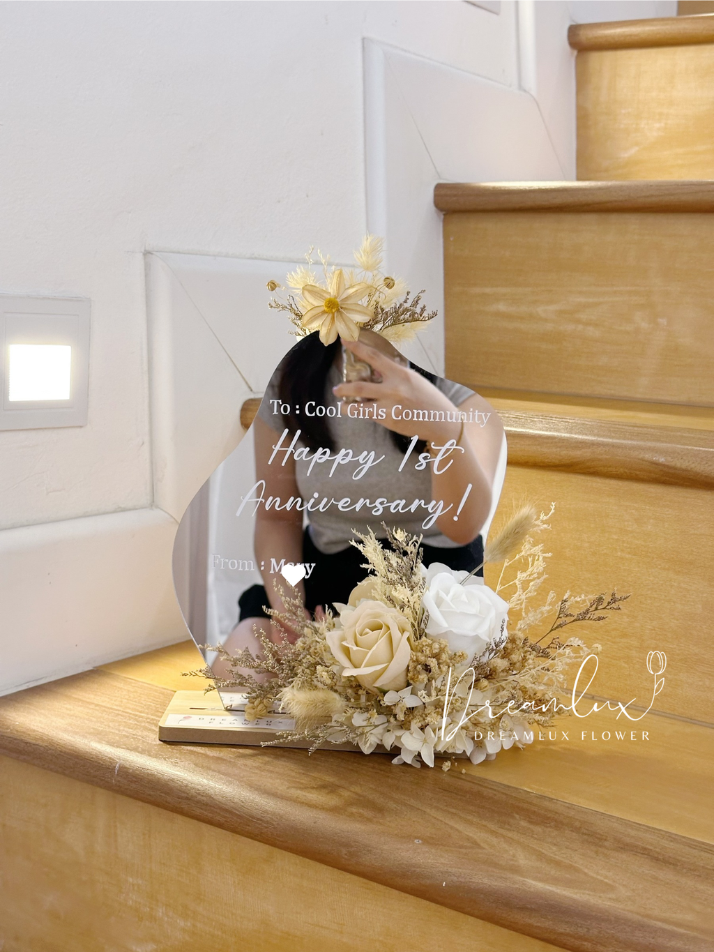 Copy of  Dreamlux flower (Logo)