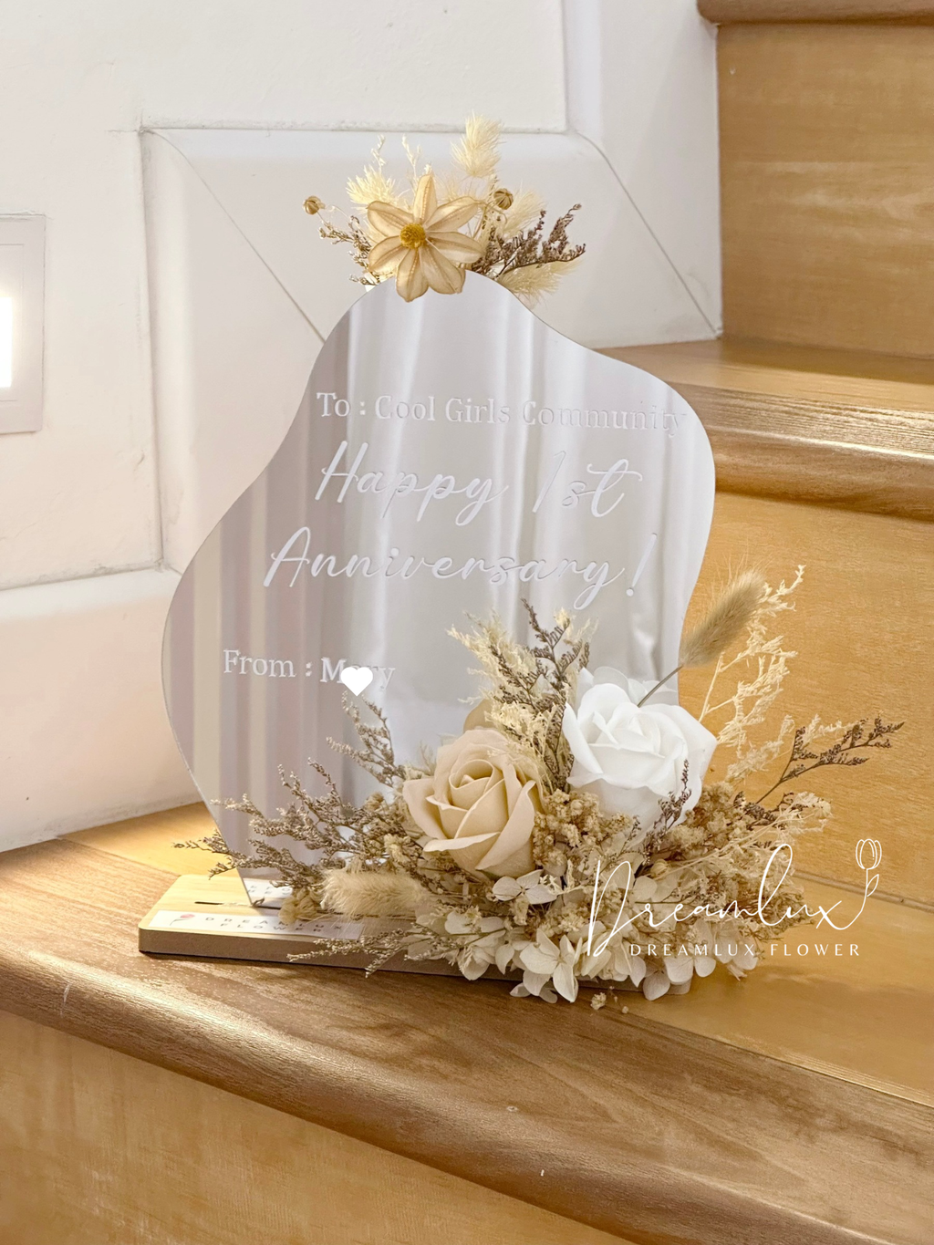 Copy of  Dreamlux flower (Logo)