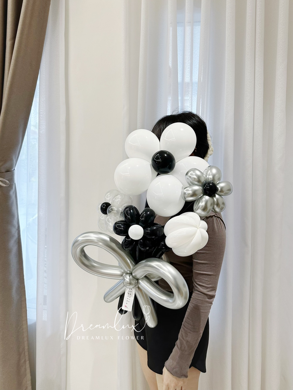 Copy of  Dreamlux flower (Logo)