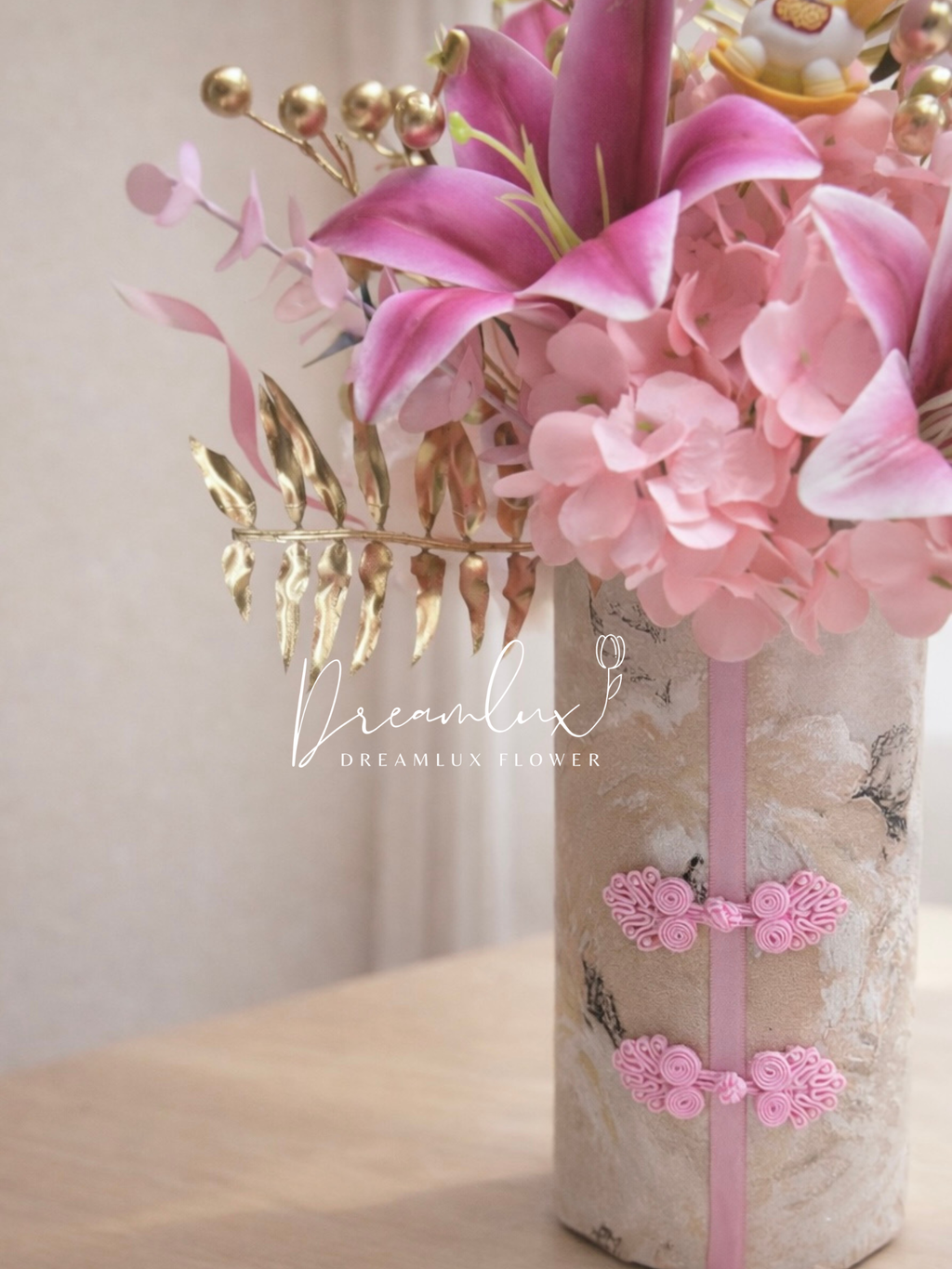 Copy of  Dreamlux flower (Logo)