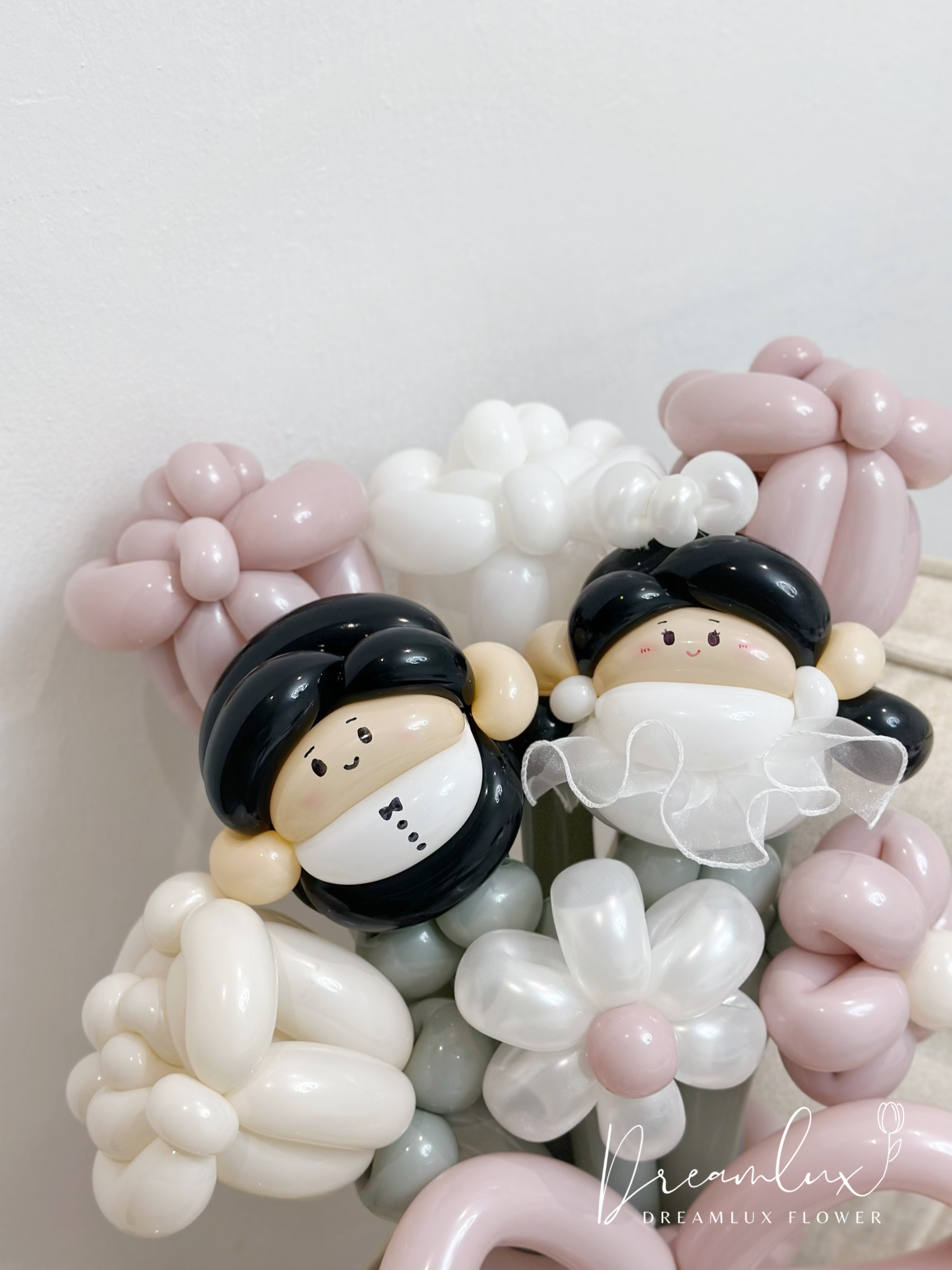 Copy of  Dreamlux flower (Logo)