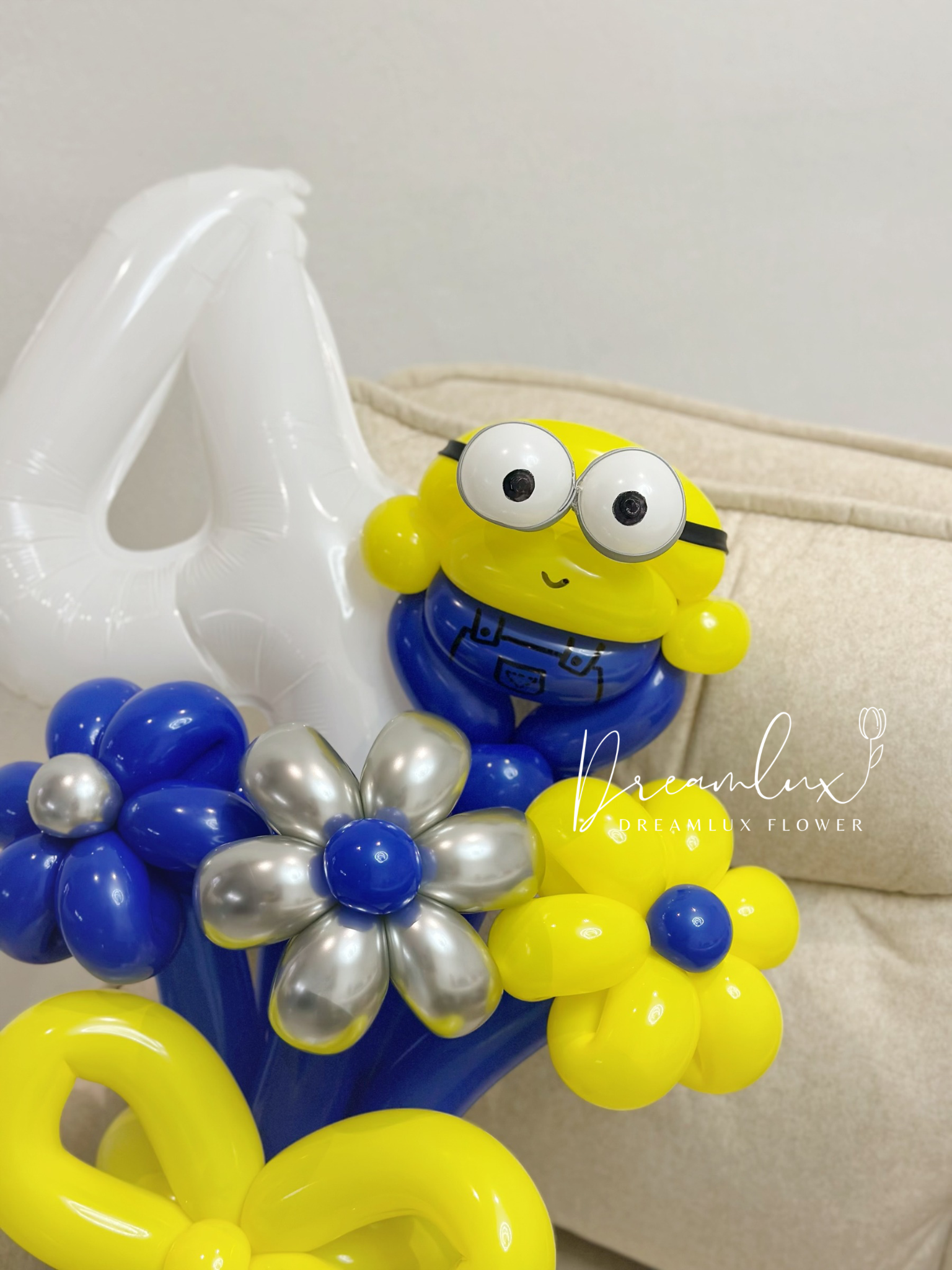 Copy of  Dreamlux flower (Logo)