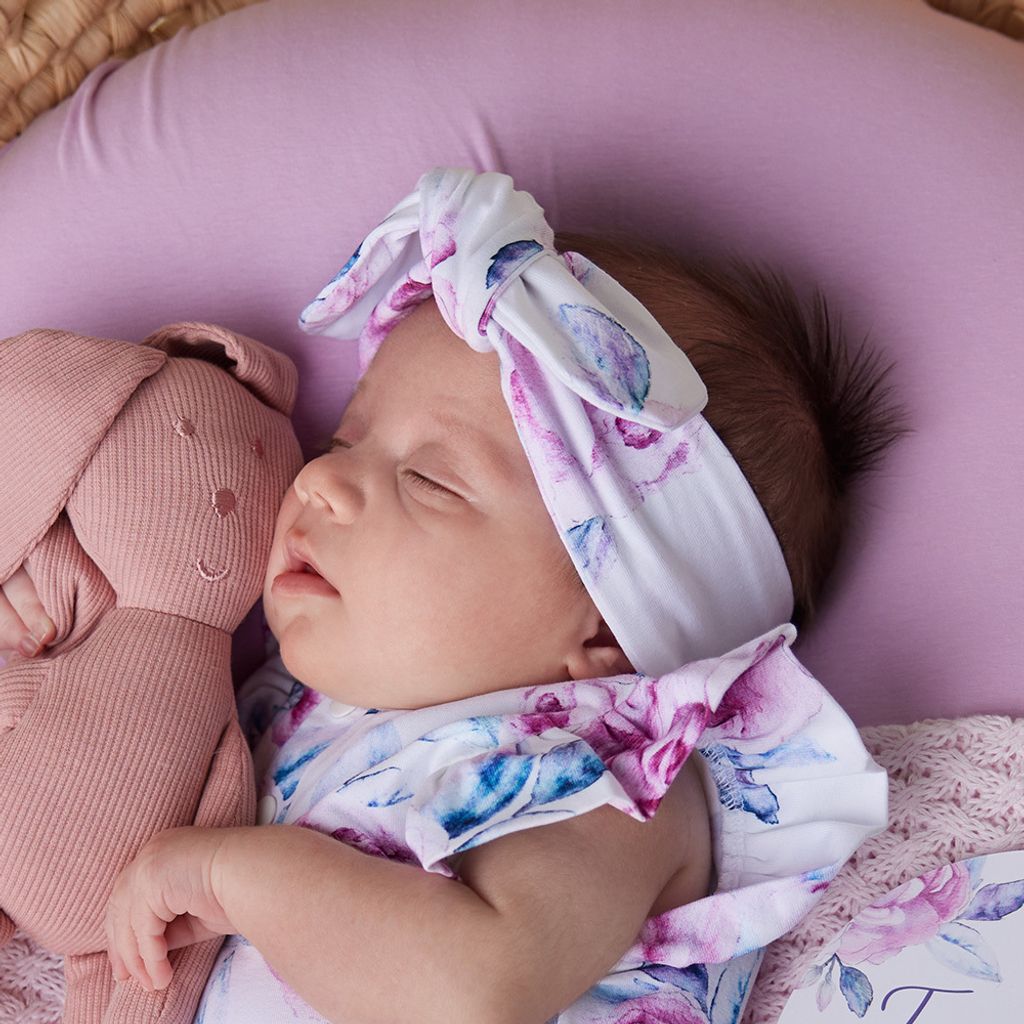 snuggle_hunny_lilac_skies_topknot_7