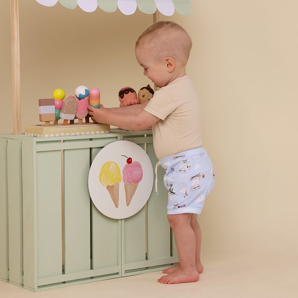 taking_flight_jersey_shorts_3