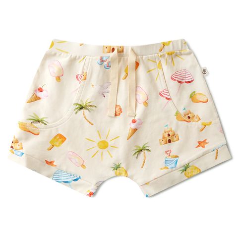 beach_fun_shorts_flatlay