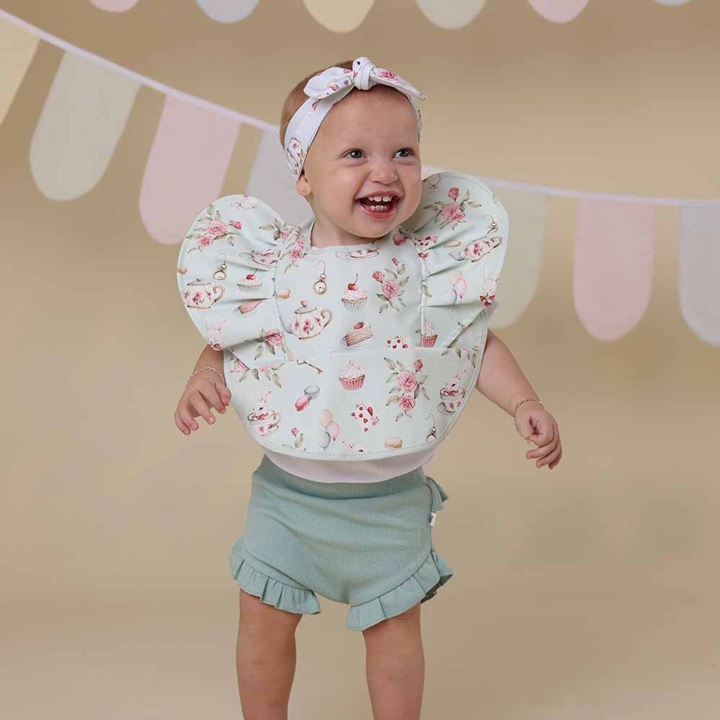 White-Rabbit-Snuggle-Bib-Frill-3