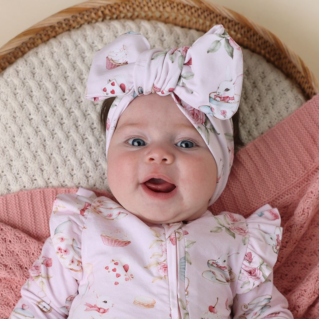 alice_tea_party_oversized_bow_2