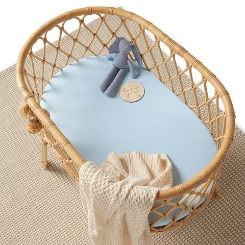 Snuggle-Hunny-Bassinet-sheet-baby-blue-3