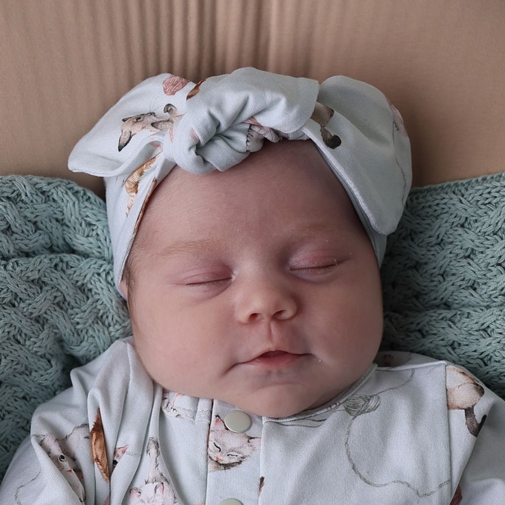 snuggle_hunny_cats_topknot_3