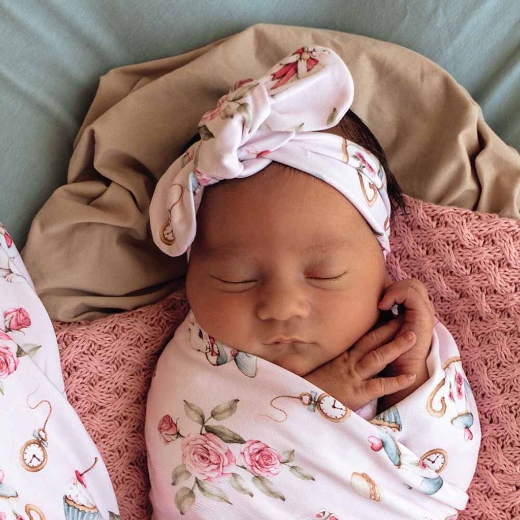 Alices-Tea-Party-Topknot-2