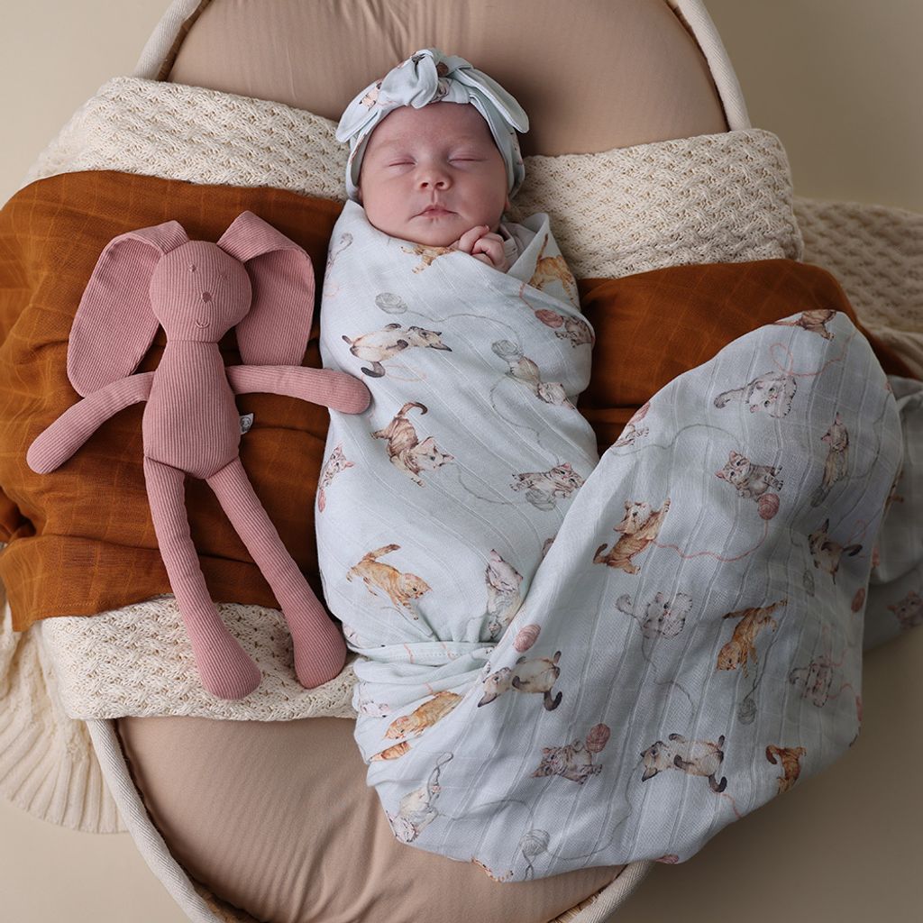 snuggle_hunny_cats_muslin_wrap_4