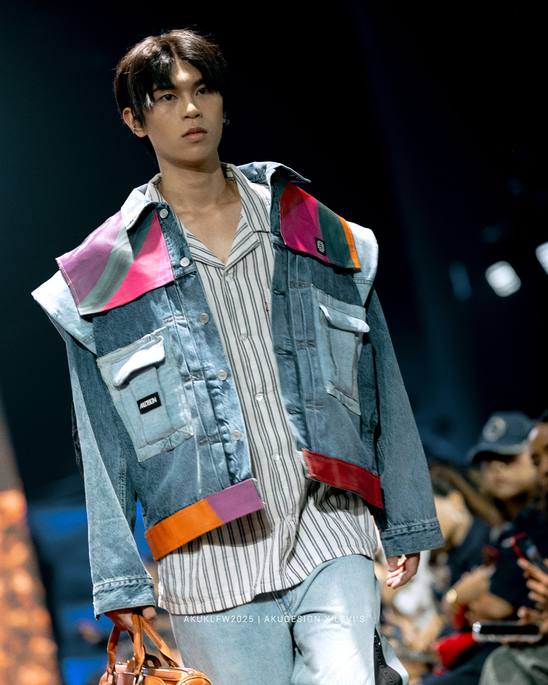 Levis 11
