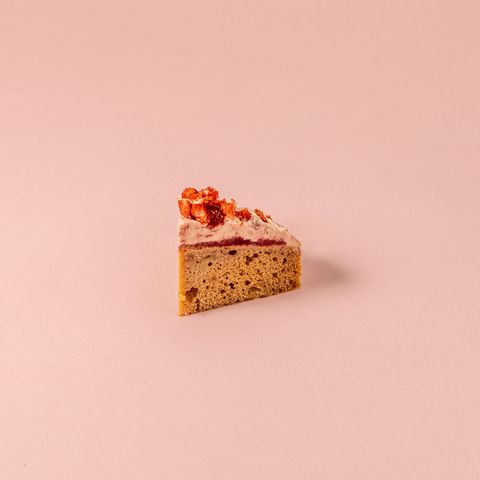 Vegan-Strawberry-Cream-Cake-Piece