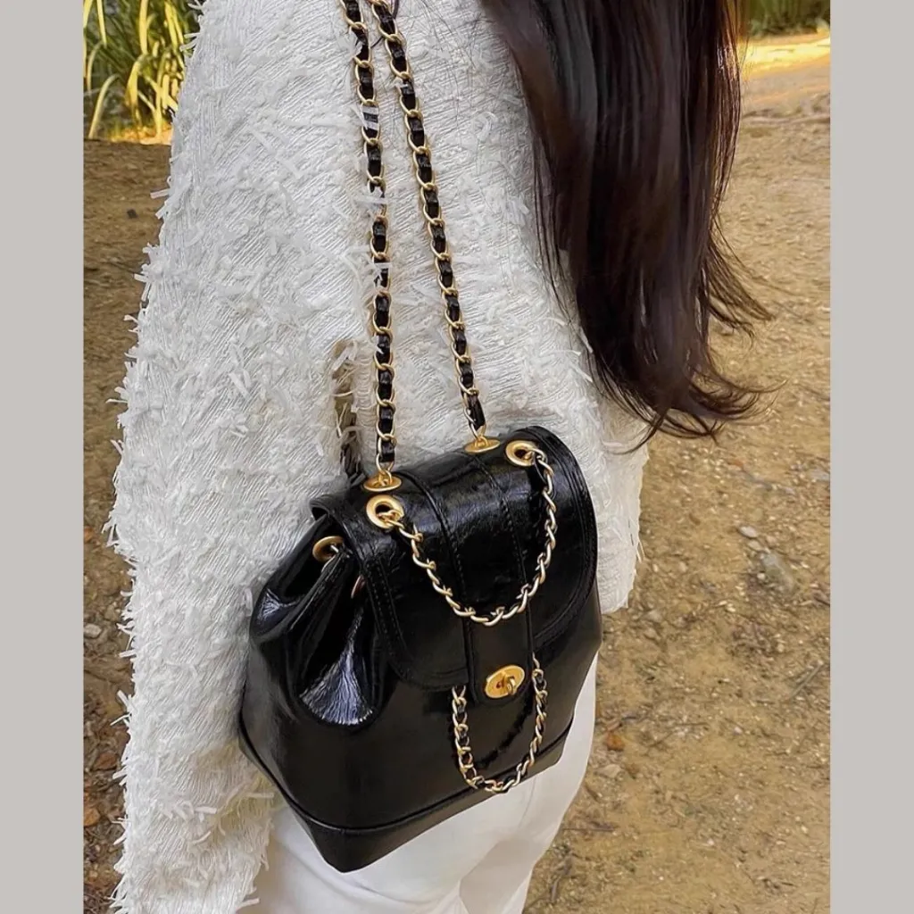 my-11134207-7qul2-lkj7cnls24fp43