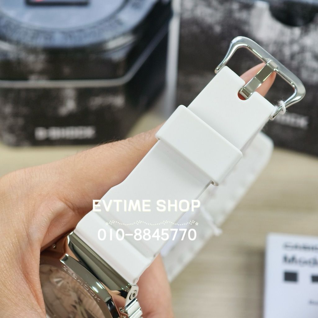 my-11134207-820l9-mra787kxxr0nb9