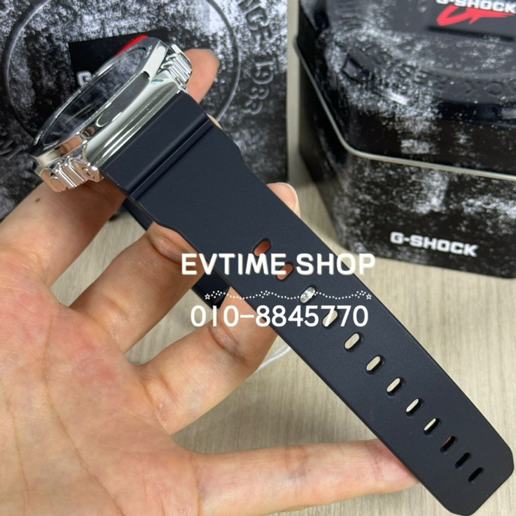 my-11134207-7rasb-m1uxcr2am42vfe