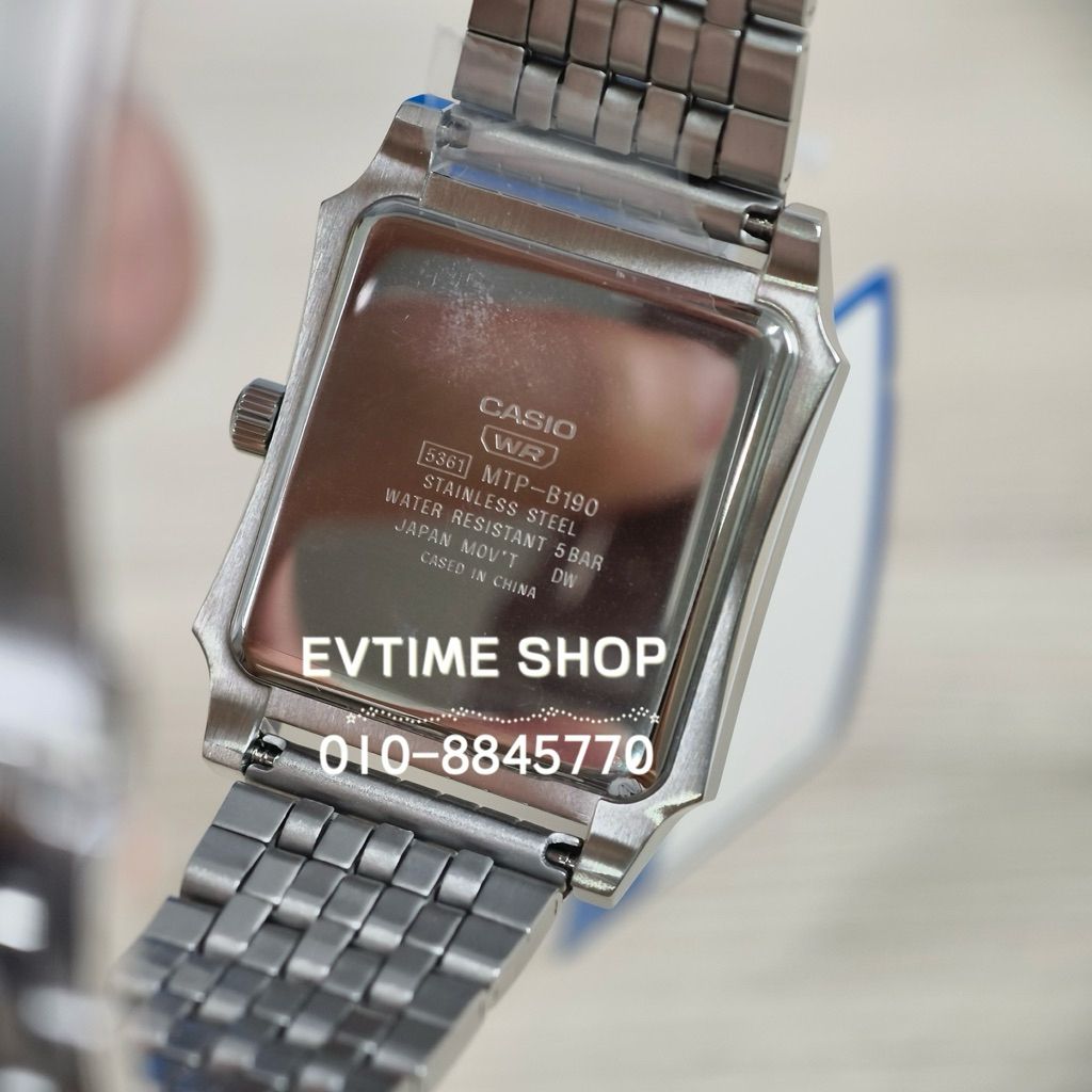 my-11134207-820lf-mpp15b8me8ea4f