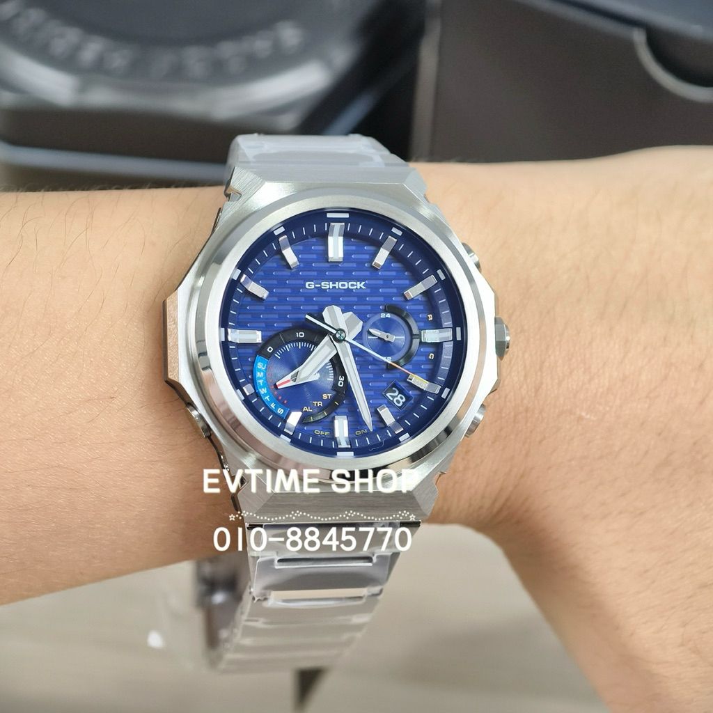 my-11134207-820le-mni03n6nal1d66