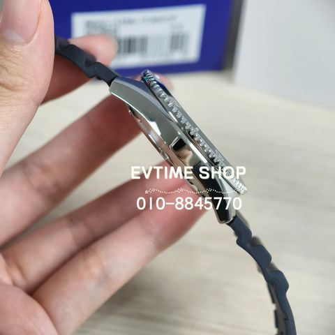 my-11134207-820lg-movedjhd258r9c