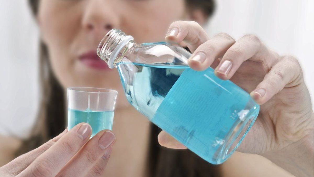 Mouthwash Before or After Brushing? When is the Best time to use it and Everything You Need to Know About Mouthwash