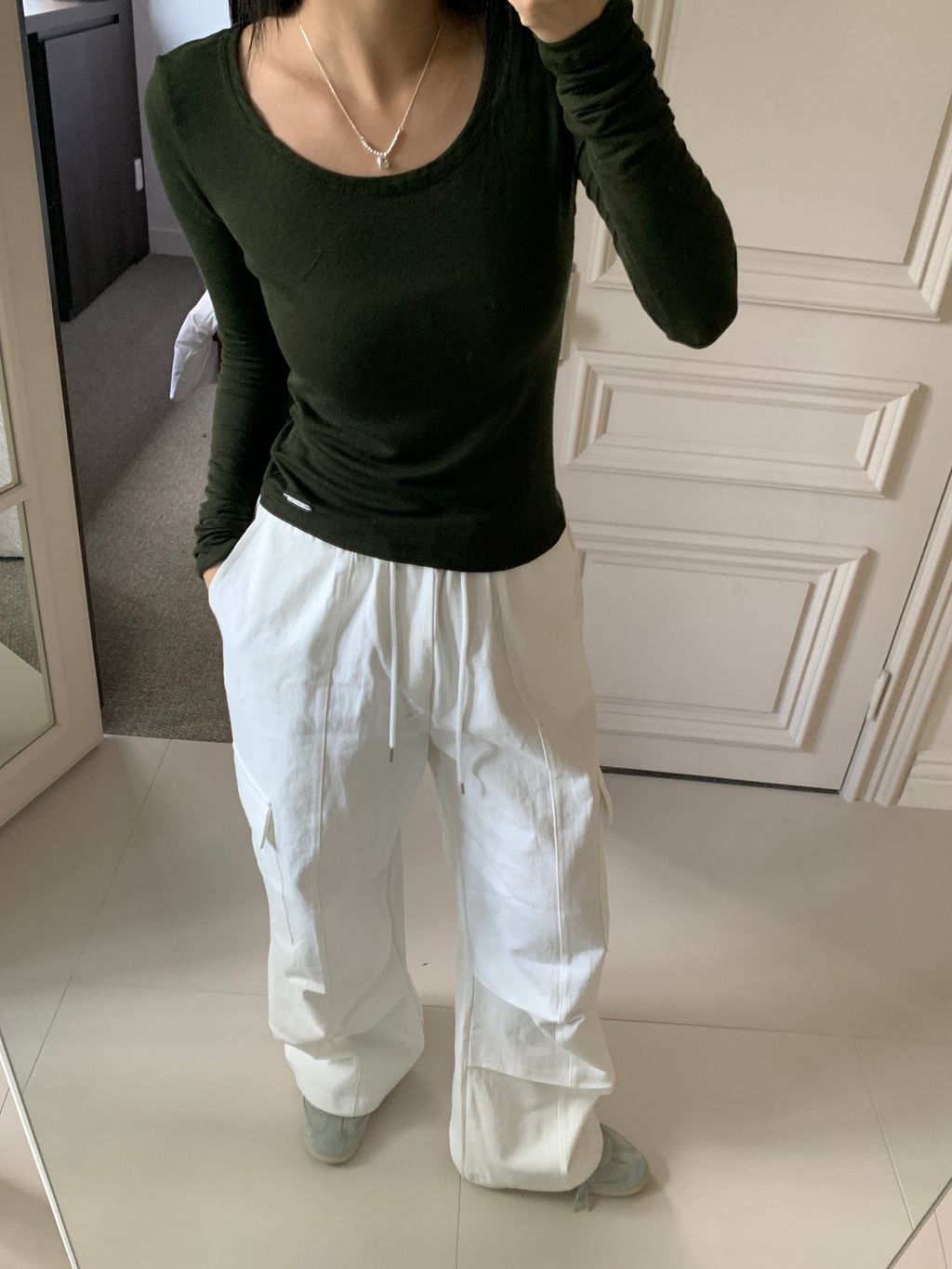 1D1A6FBE-E54D-4C61-8F10-1F8AFEE67A3E