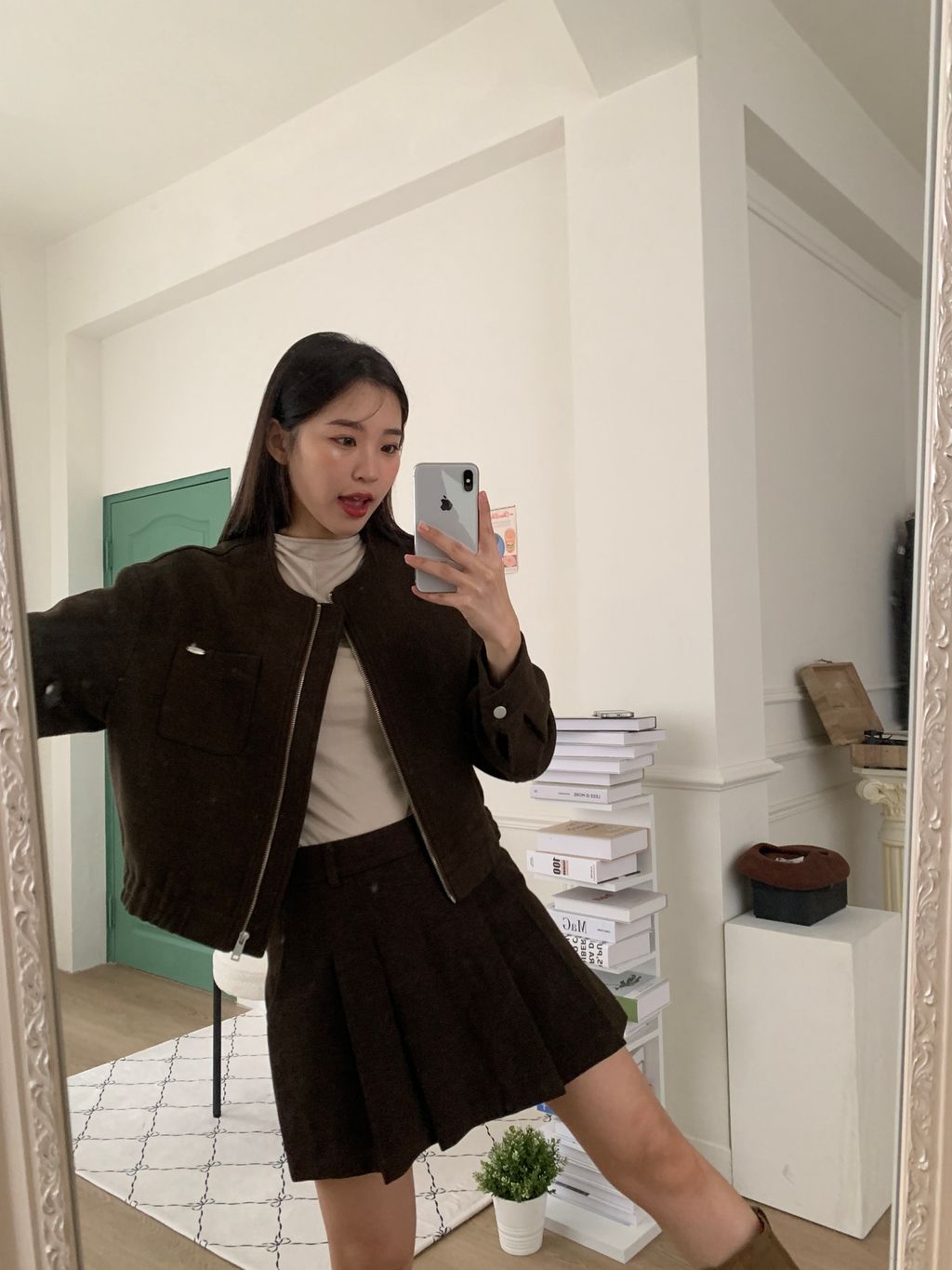 C6355BC2-F7EC-4DE1-AE93-34C566D845A9