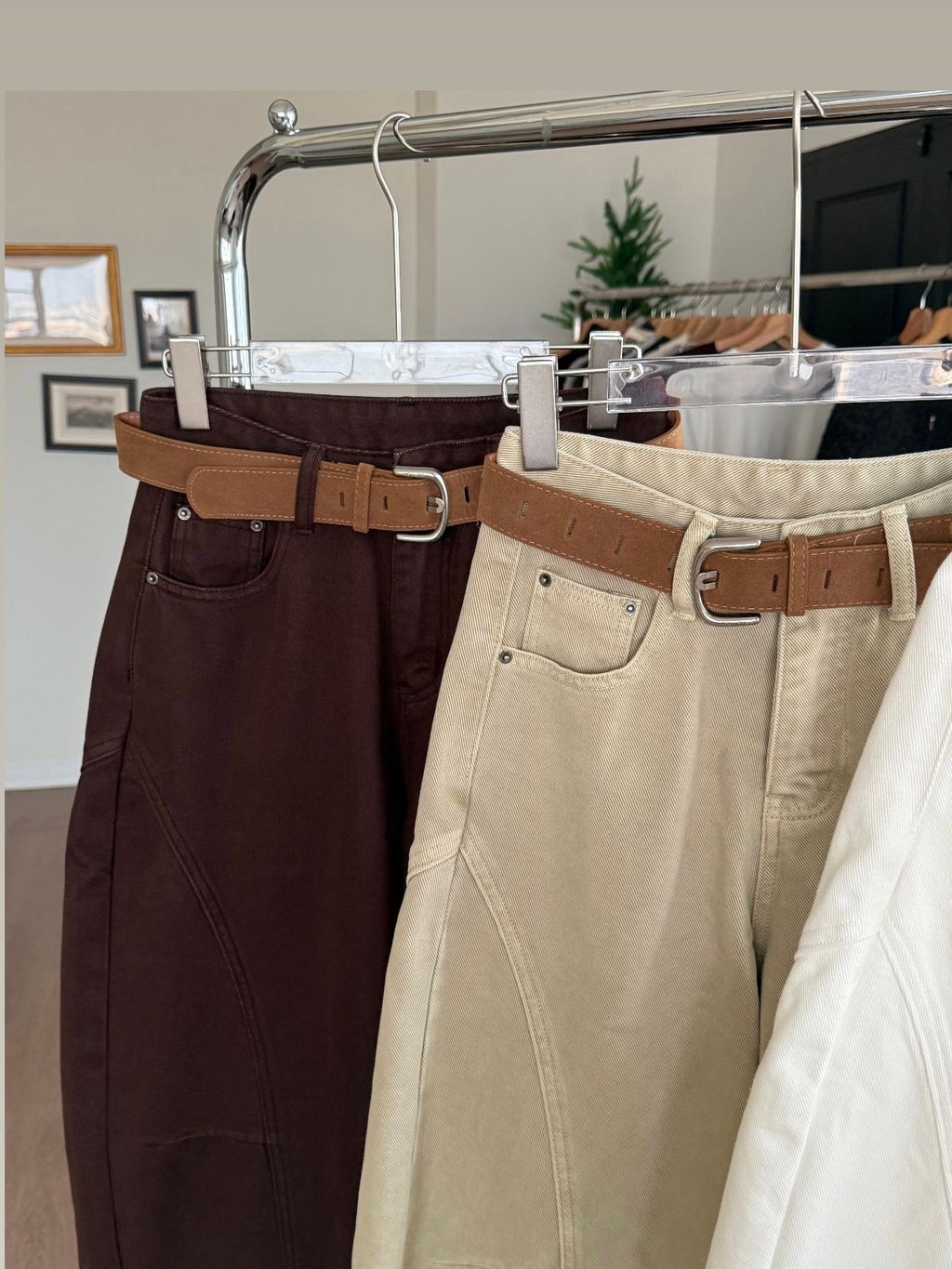 5C0F94FB-1D46-4DB3-871F-72C06FE906AB