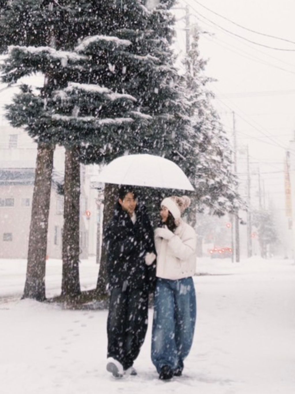 B8B1FA03-D3EA-483C-86E0-98A51A9C7A4C