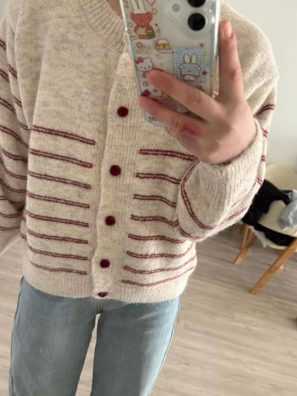 1048F810-2620-41A8-B3EF-958E7F527B3A