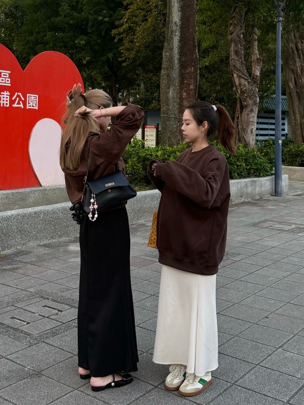 2D1AD81C-C586-402D-9C2C-794590130E30