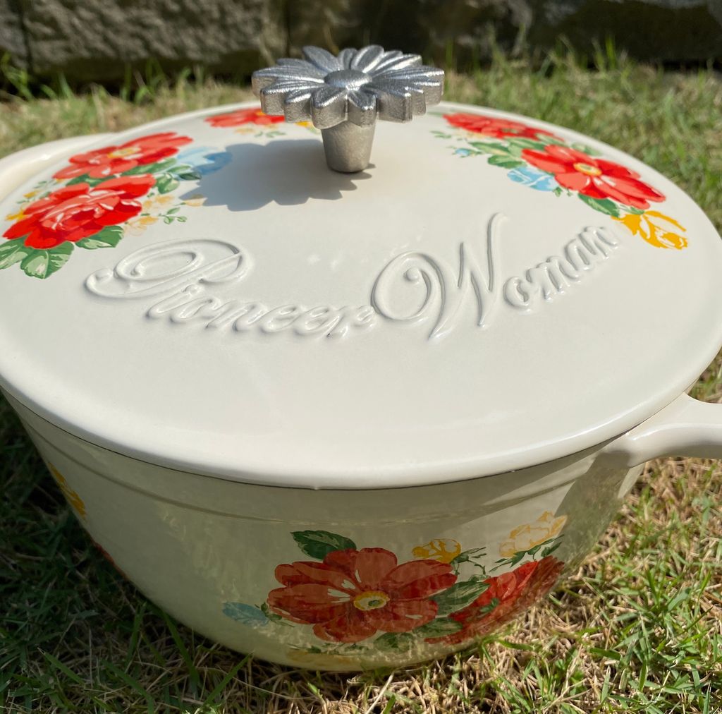 Pioneer Woman Cast Iron Dutch Oven With Lid for Sale in Fresno