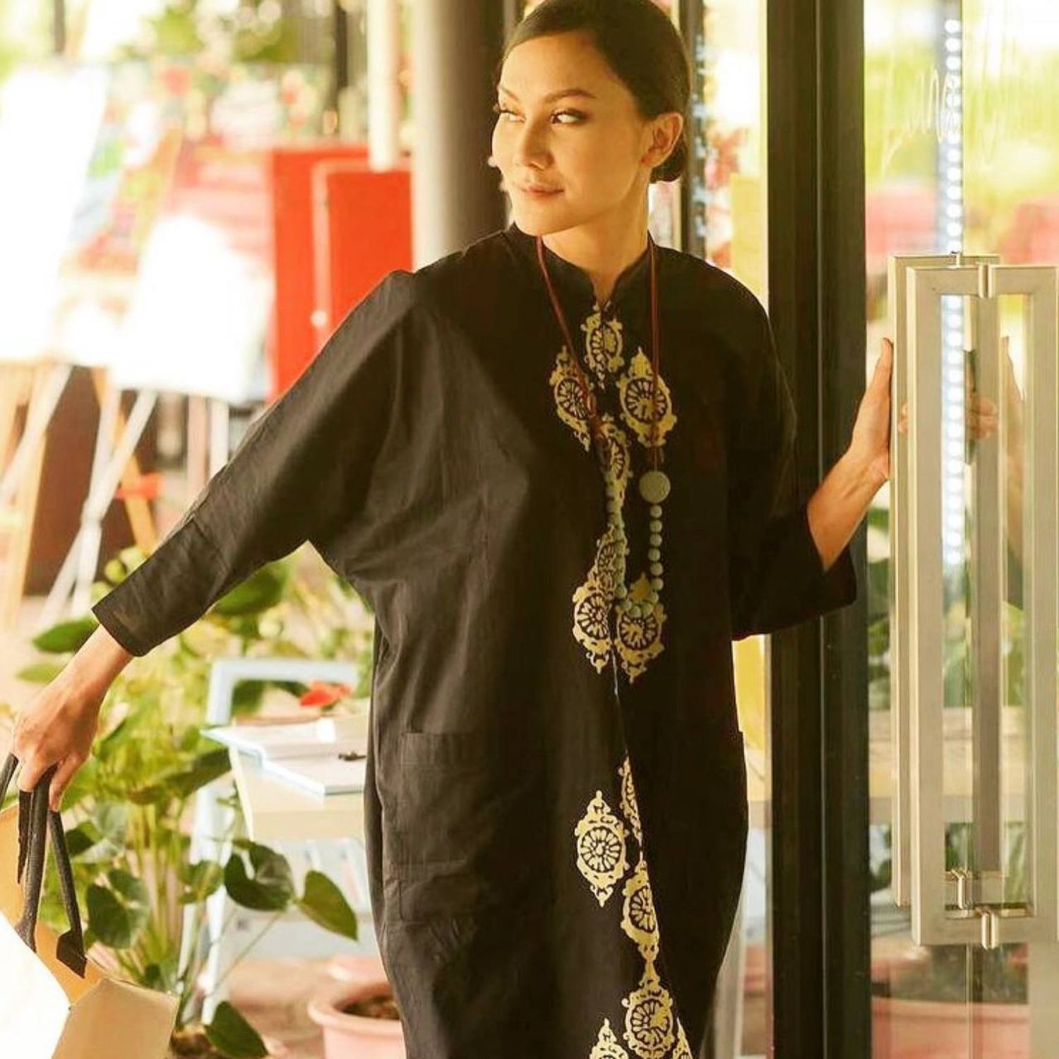 Azammoff | VERSATILE BLOUSE