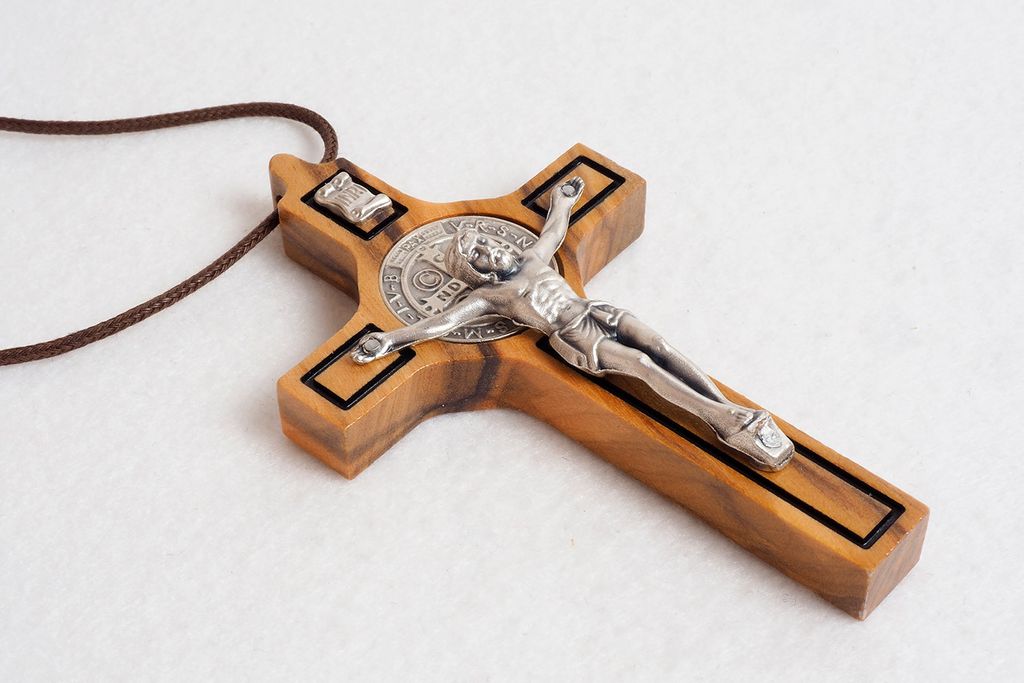 Crucifix 049(b).JPG