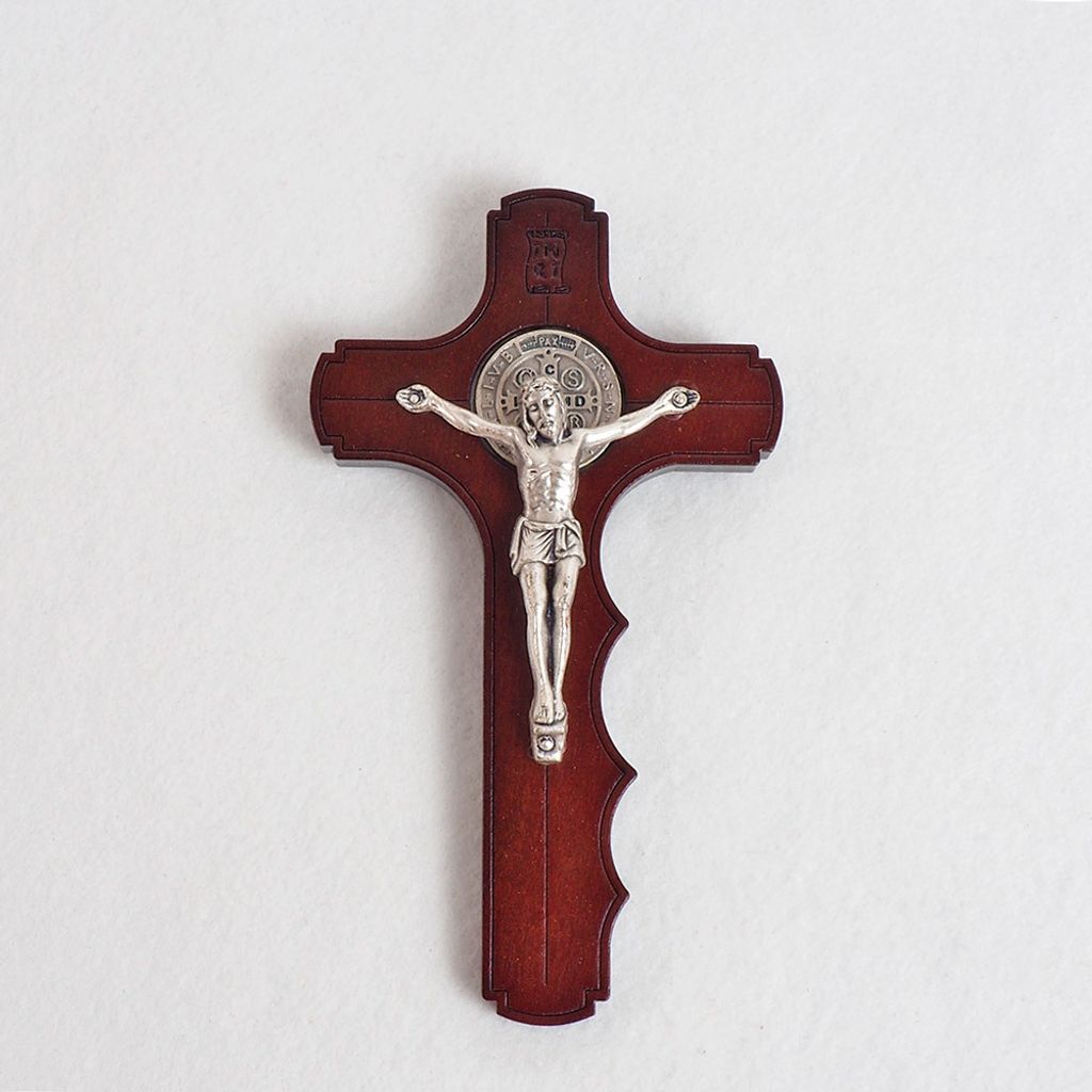 Crucifix 043(a).JPG