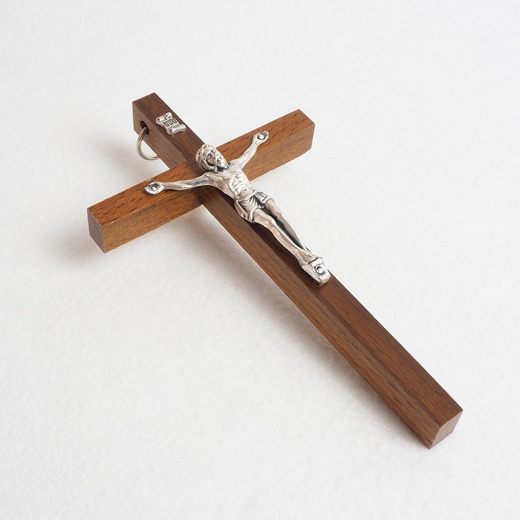 Crucifix 030(b).JPG