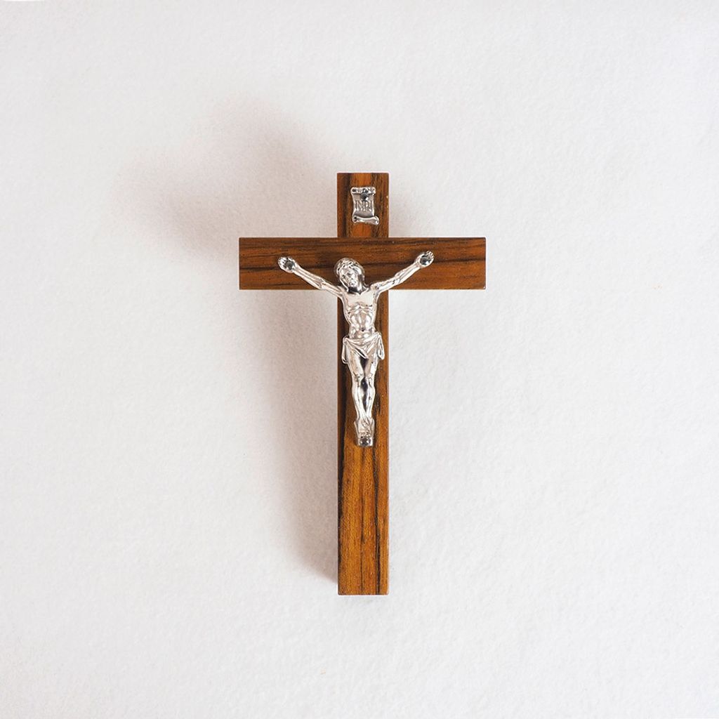 Crucifix 028(a).JPG