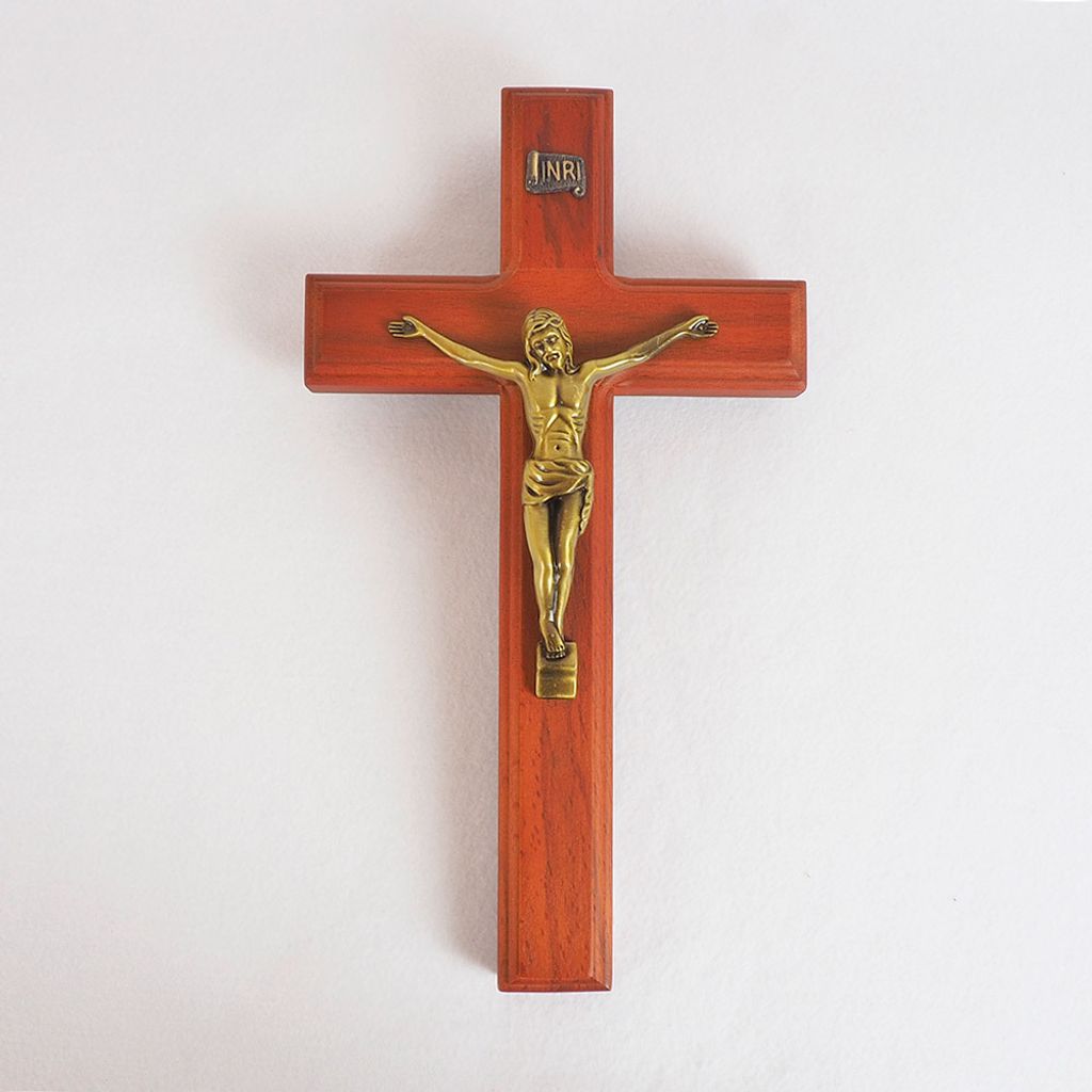 Crucifix 022(a).JPG