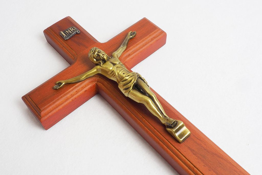 Crucifix 022(b).JPG